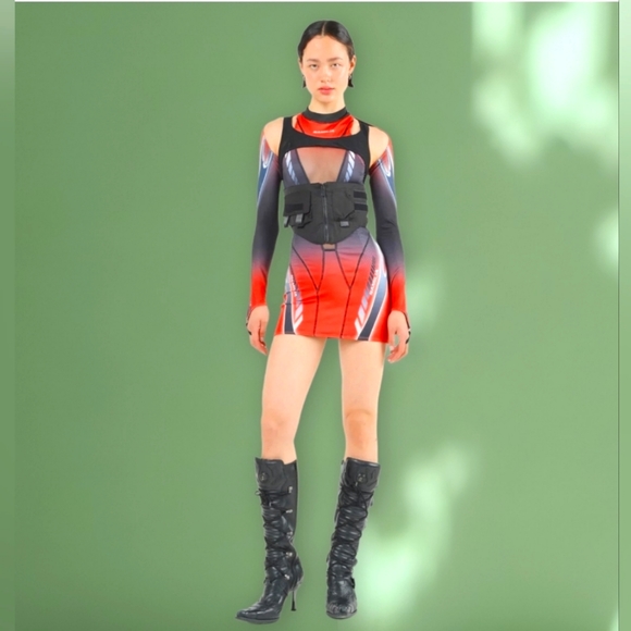 Namilia Corset Dress With Detachable Sleeves - Picture 1 of 5